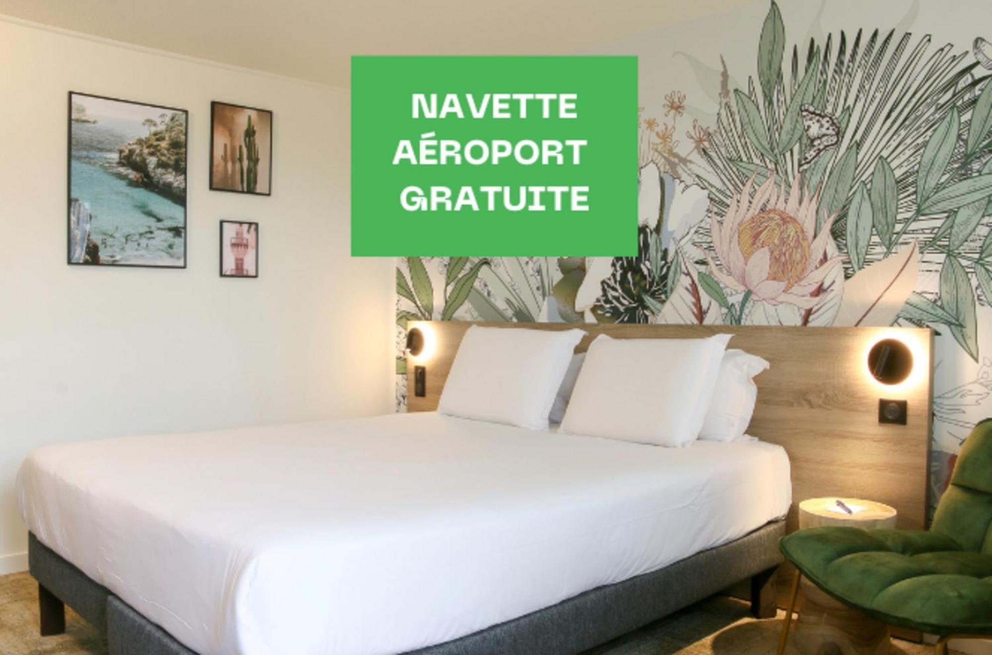 Kyriad Aeroport Marseille Витрол Екстериор снимка